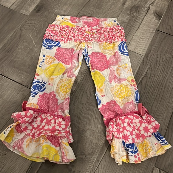 Ruffle bottoms - Picture 2 of 4